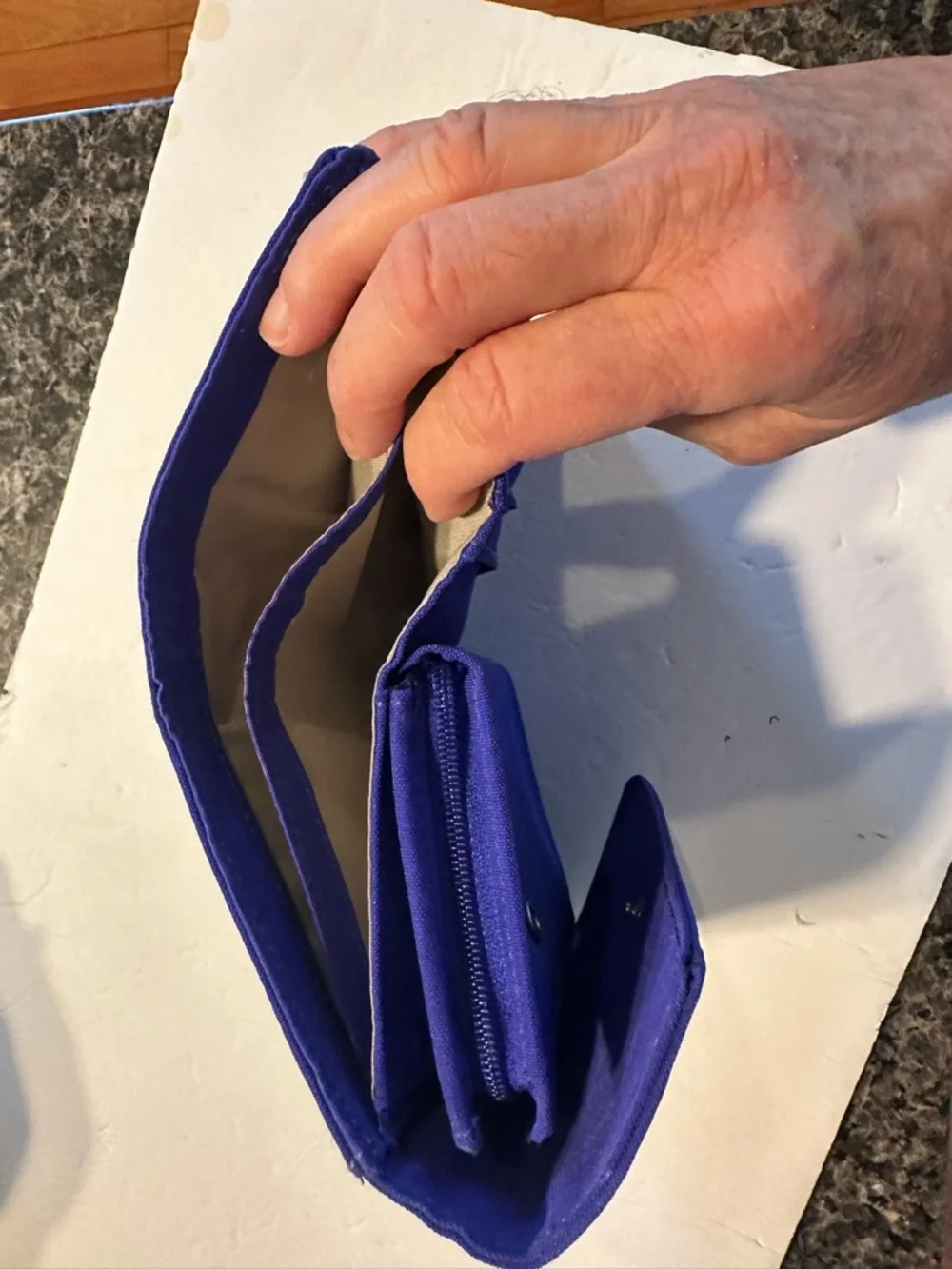 Kipling like new, retired striking purple wallet. - Picture 10 of 14